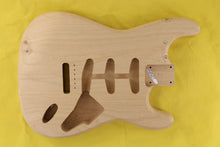 Load image into Gallery viewer, SC BODY 2pc Alder 1.9 Kg - 550987