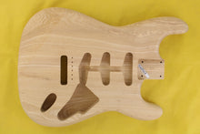 Load image into Gallery viewer, SC BODY 2pc Swamp Ash 2.5 Kg - 540964