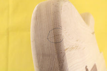 Load image into Gallery viewer, SC BODY 2pc Swamp Ash 2.5 Kg - 540964