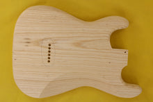 Load image into Gallery viewer, SC BODY 1pc Swamp Ash 1.8 Kg - 545464