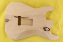 Load image into Gallery viewer, SC BODY 1pc Alder 1.9 Kg - 550444