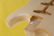 Load image into Gallery viewer, SC BODY 2pc Basswood 1.9 Kg - 550260