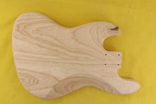 Load image into Gallery viewer, JB BODY 2pc Swamp Ash 2.6 Kg - 548243