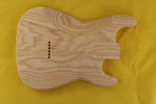 Load image into Gallery viewer, SC BODY 2pc Swamp Ash 2.6 Kg - 550390