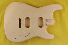 Load image into Gallery viewer, SC BODY 2pc Basswood 1.7 Kg - 550291