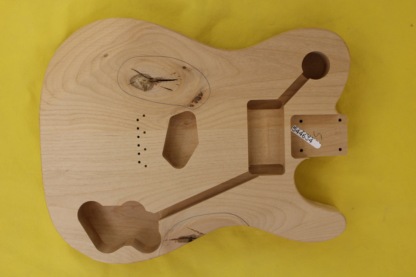 TC BODY 2pc Alder 1.9 Kg - 544634
