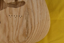 Load image into Gallery viewer, SC BODY 2pc Swamp Ash 2.6 Kg - 550390