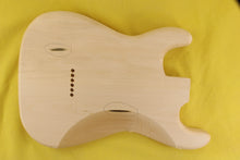 Load image into Gallery viewer, SC BODY 2pc Basswood 1.9 Kg - 550321