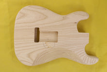 Load image into Gallery viewer, SC BODY 2pc Swamp Ash 2.4 Kg - 541169