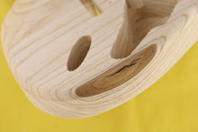 Load image into Gallery viewer, SC BODY 1pc Swamp Ash 2.1 Kg - 550802