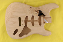 Load image into Gallery viewer, SC BODY 1pc Alder 1.9 Kg - 550833