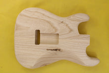 Load image into Gallery viewer, SC BODY 2pc Swamp Ash 2.2 Kg - 539777