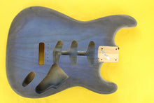 Load image into Gallery viewer, SC BODY 2pc Swamp Ash 2.3 Kg - 536707